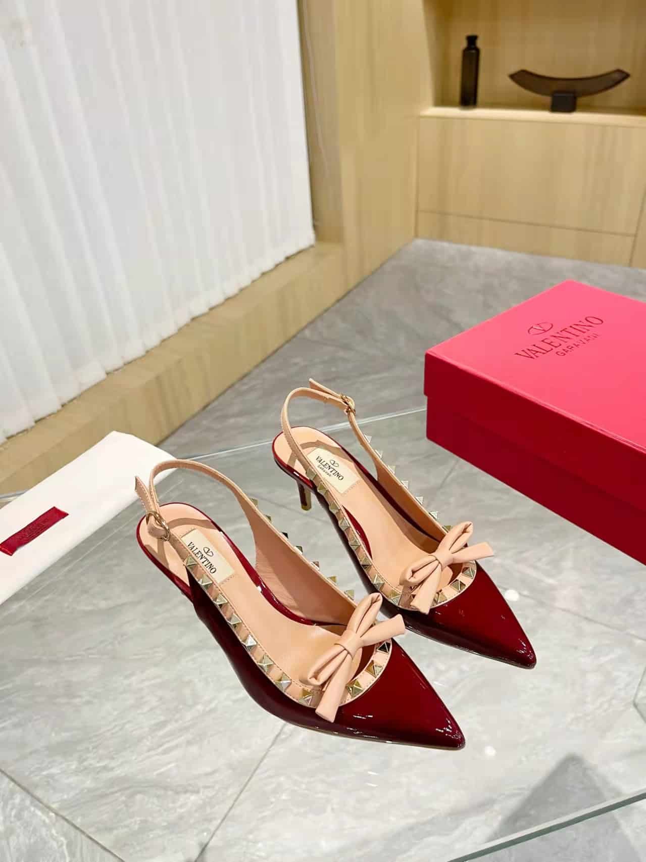 Va1e*ntin0 Rockstud Bow Slingback Pump In Patent Leather With Matching Studs Red