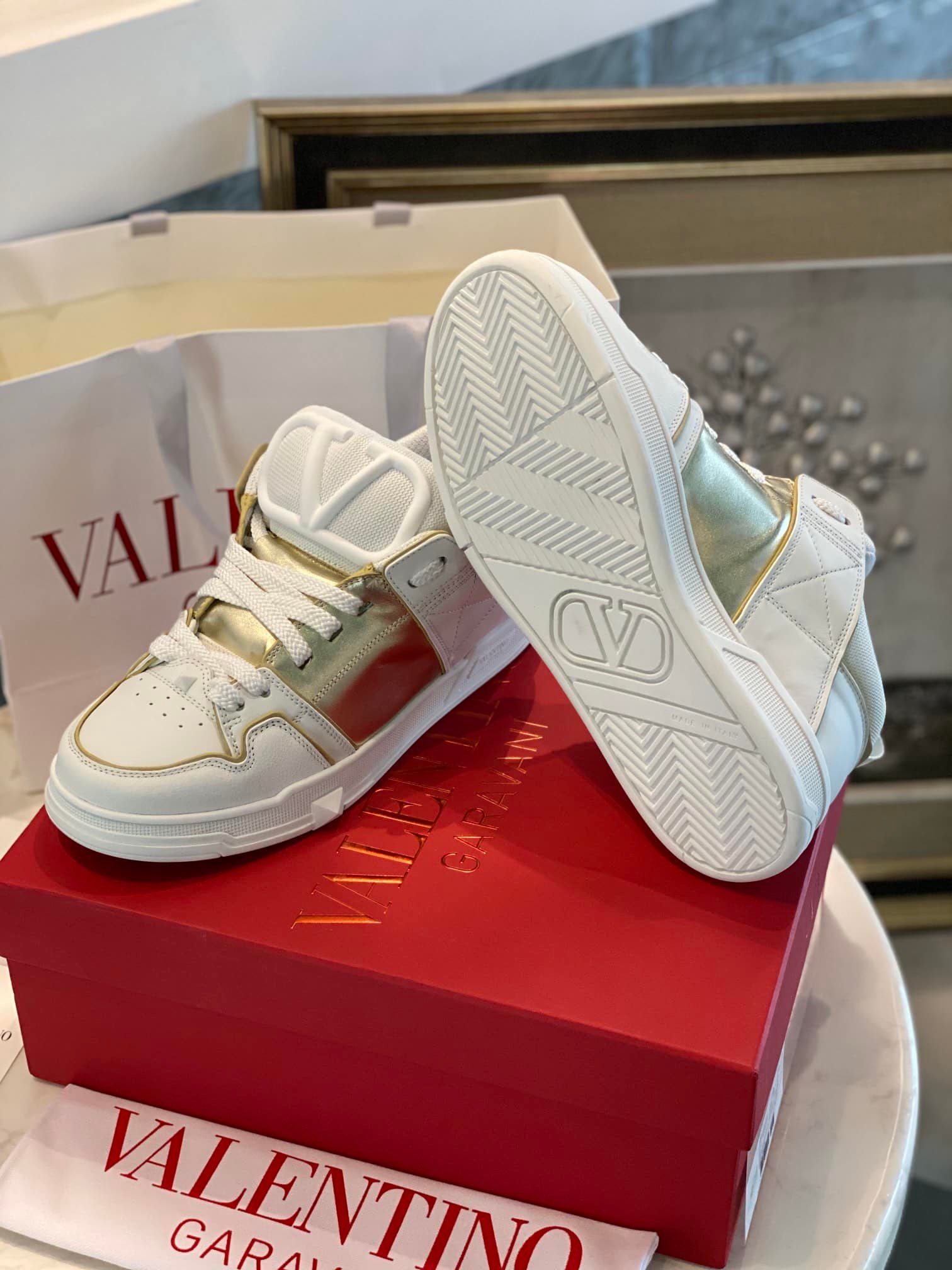 Va1e*ntin0 Garavani Open Skate Sneaker White And Gold